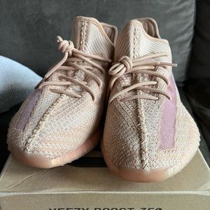 Yeezy Boost 350 Clay